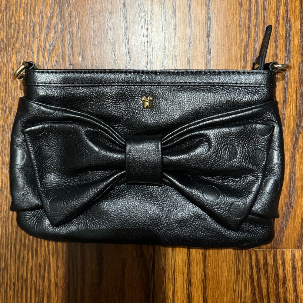 RARE Disney Store Original Authentic Leather Minnie Mouse Crossbody Bag.